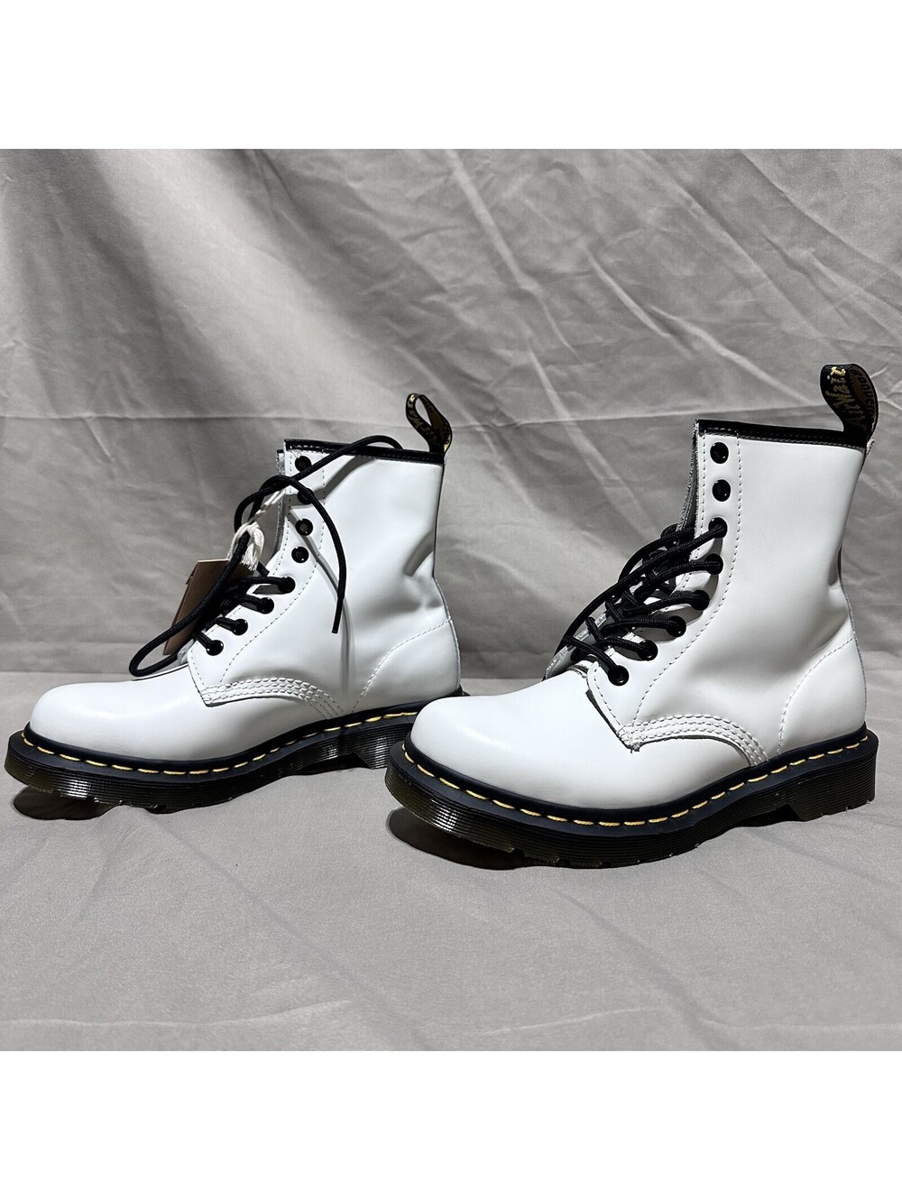 Dr Martens 1460W White Smooth Leather 8 Eye Lace Up Combat Boots Womens Size 7
